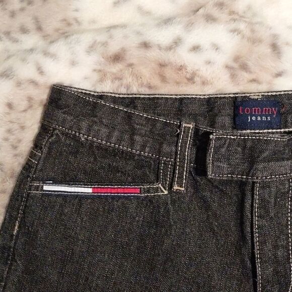 Tommy Jeans Black Junior Shorts - Picture 4 of 6